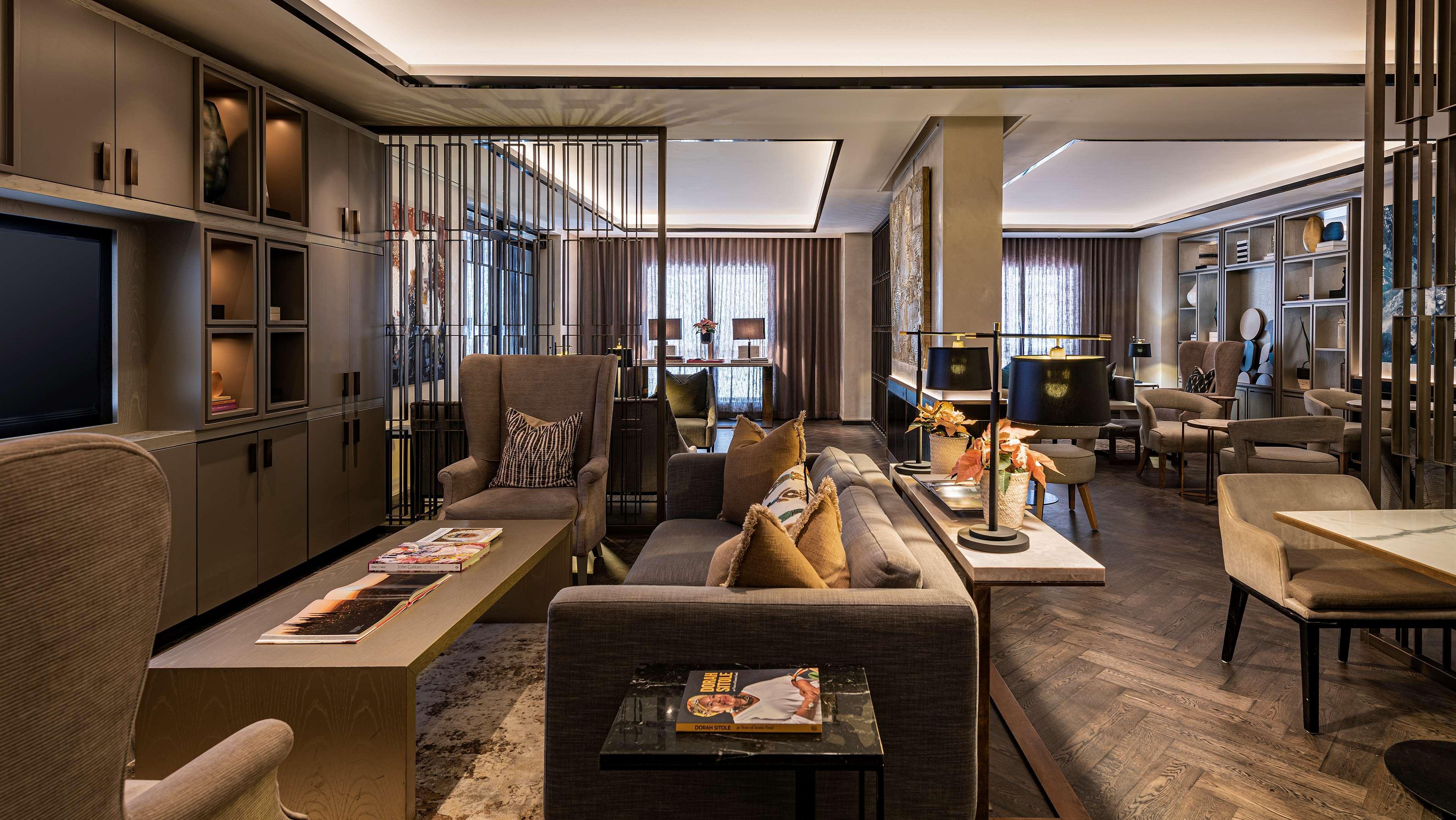 Hyatt Regency Cape Town Hotel Luaran gambar The Club at London Heathrow Airport